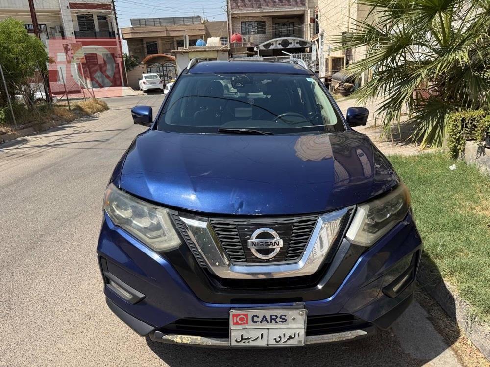 نيسان روج